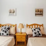 Cozy Flat In 20min To